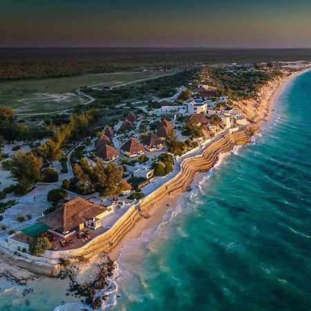 Salary Bay Otel Tsifota Dış mekan fotoğraf