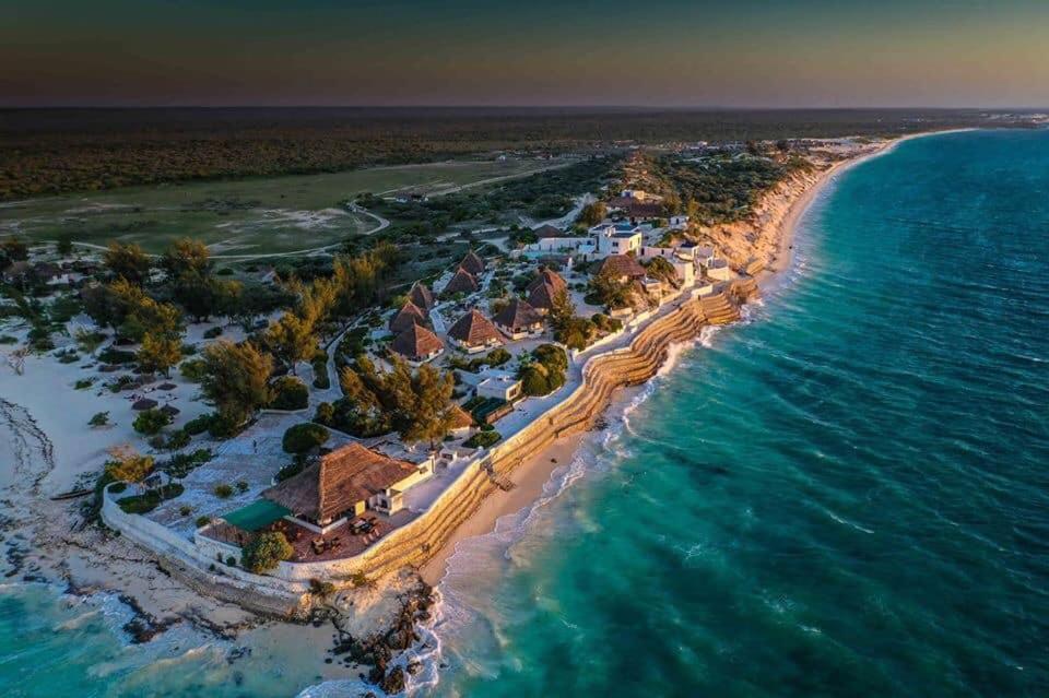 Salary Bay Otel Tsifota Dış mekan fotoğraf